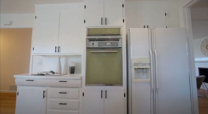 home staging before and after, Kitchen cabinets