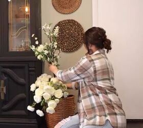 spring dining room decor, Decorating a basket for spring