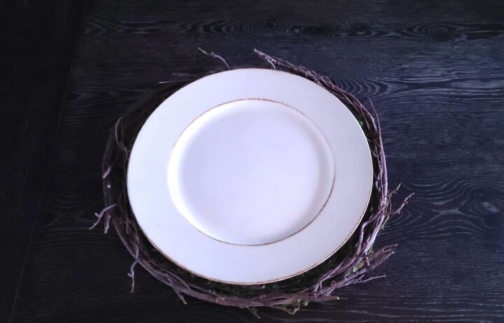 easter tablescape, White chargers on top of the placemats