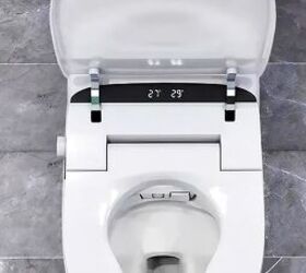 High-tech toilet