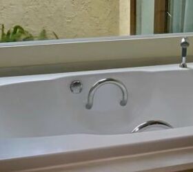 Spa-inspired bathtub