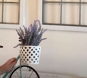 Her entryway will make you feel like you're at a small boutique hotel in a cute little village