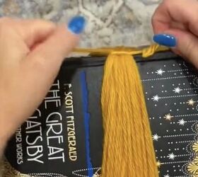 how to style tassels, Tying the tassel off at the top
