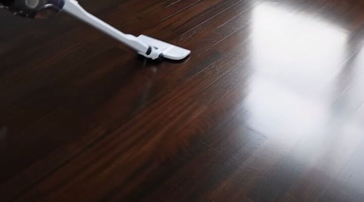 more high maintenance designs, Cleaning a dark floor