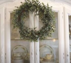 french country decorating ideas for spring, Green wreath for spring