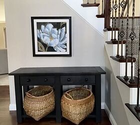 console table styling, Decor below the console table