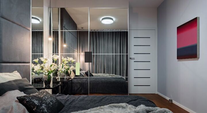 small bedroom design ideas, Using mirrors to create the illusion of space