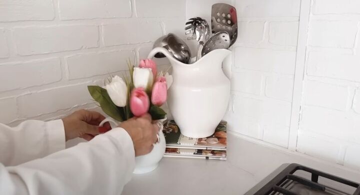 Spring Kitchen Decor Ideas For a New Season's Transformation | Redesign