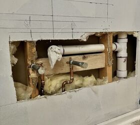 She completed an 8-week redecorating challenge in only 1 week (even with this huge issue!)