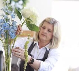 how to create a tall flower arrangement for your home