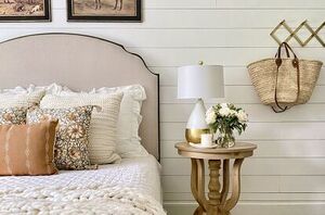 These 7 ways to add European farmhouse charm to your bedroom are so lovely & doable