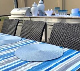 outdoor dining summer tablescape with a sophisticated blue theme