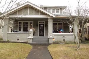 The before and after of this home exterior makeover is totally mind-blowing!