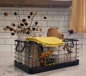 summer kitchen decor with a touch of bees