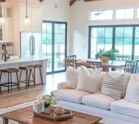 Arrange your living room like this if you want to make the large space feel cozier