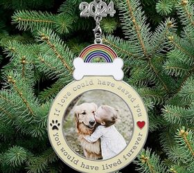 how to honor loved ones on your christmas tree, Image Credit Amazon