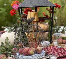 Fall table ideas using seasonal fruits and fresh blooms
