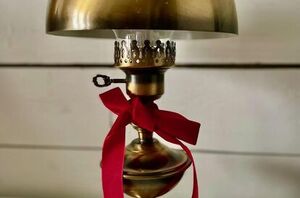 Why ribbon is the budget-friendly holiday decor trick every room needs