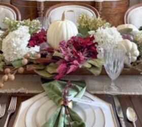 Getting everything done when you're hosting Thanksgiving dinner is A LOT, but this easy decor idea takes minutes!