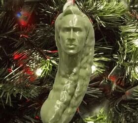 Do you put a pickle on your Christmas tree? (Families are obsessed with this!)