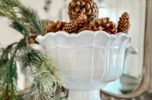 Not all holiday decor needs to go after December! Here's what to leave out for winter