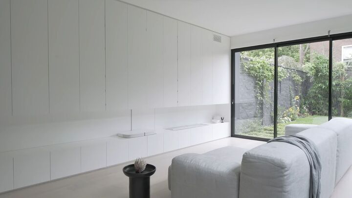 The Philosophy of Minimalism in Architecture: Less is More | Redesign