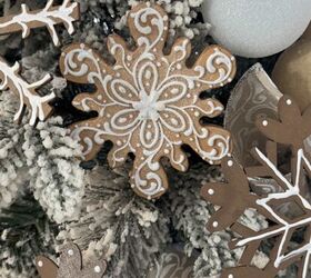 How their gingerbread-themed tree inspired a home-wide holiday makeover