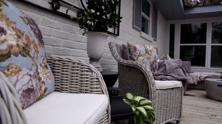 Deck Makeover: Transforming a Small Space Into a Cozy Outdoor Oasis ...