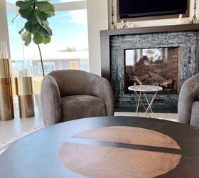 Exactly how to decorate a round coffee table so that it won't look cluttered