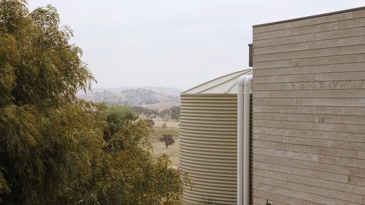 A closer look at Off-Grid Apartment Minimalist Artistic Renovation