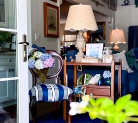 Coastal table decor that feels like a seaside getaway