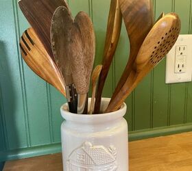 Don’t buy new kitchen decor—thrift these instead