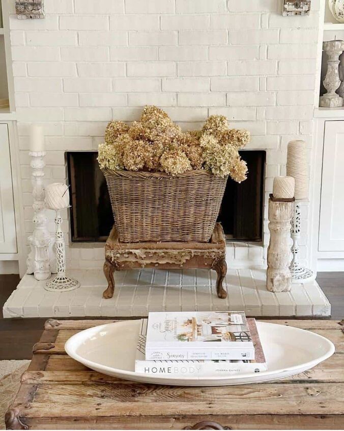 11 Ways To Decorate With Dried Hydrangeas For Fall | Redesign