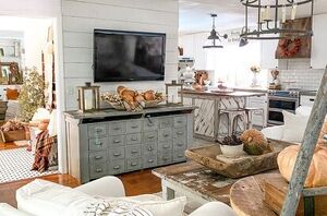 These belong in every fall home (not pumpkins)