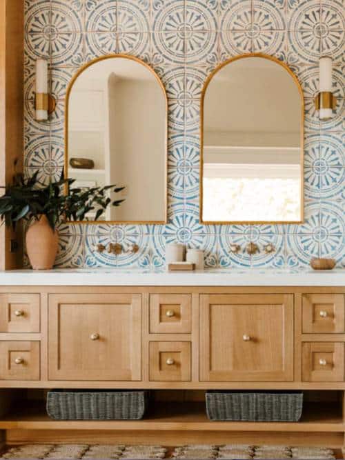 Why Arches & Curves Are the Interior Design Trend of 2025 | Redesign