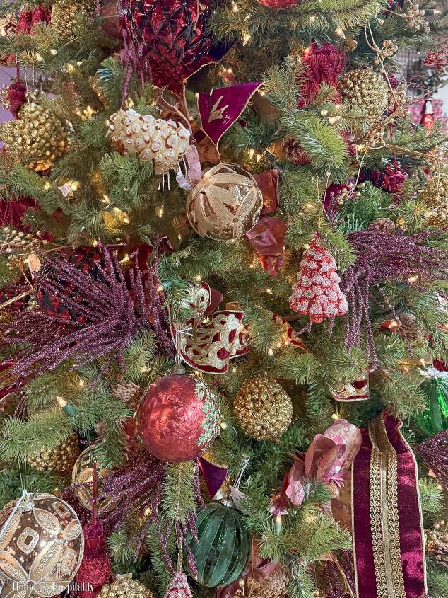 30 Beautiful Christmas Color Themes and The Moods They Set | Redesign