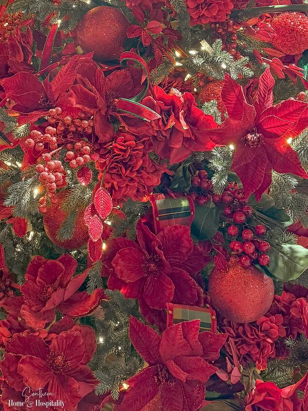 30 Beautiful Christmas Color Themes and The Moods They Set | Redesign