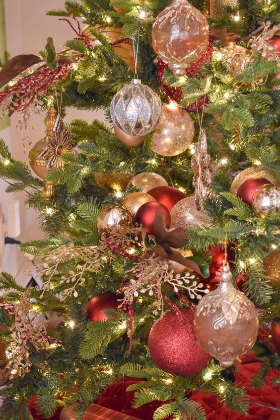 30 Beautiful Christmas Color Themes and The Moods They Set | Redesign