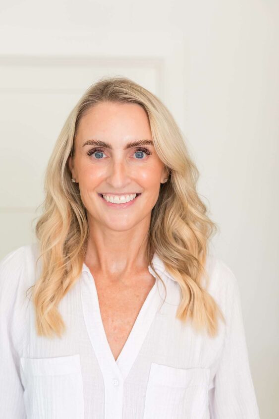 How to Decorate Your Christmas Tree Like a Pro | Redesign