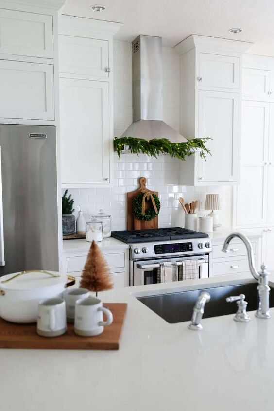 5 Simple Ways to Add Holiday Cheer to Every Room in Your Home | Redesign