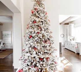 Decorating a Flocked Christmas Tree | Redesign