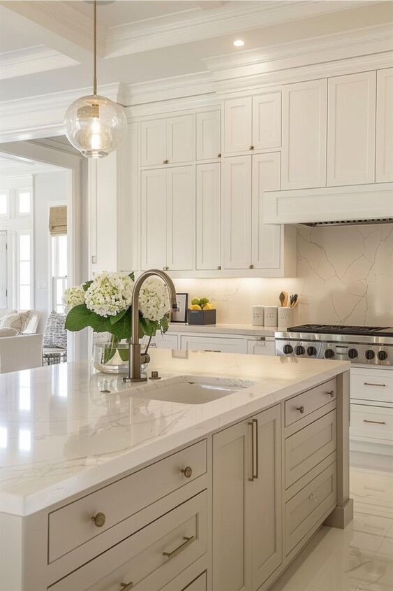 7 Kitchen Color Palettes That Will Dominate Next Year | Redesign