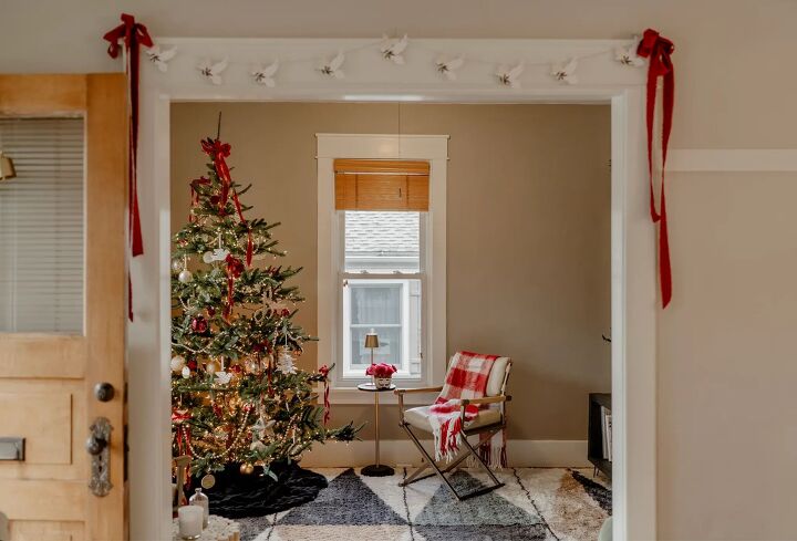 Cozy Christmas Home Tour: Modern Traditional Holiday Decorating Ideas ...