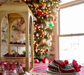 A cozy holiday home tour with joyful tree ideas for every corner