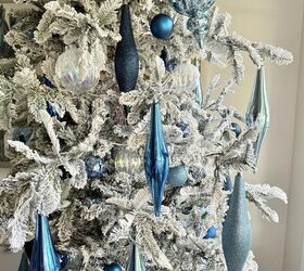 Stylish Decorating Ideas for a Flocked Christmas Tree | Redesign