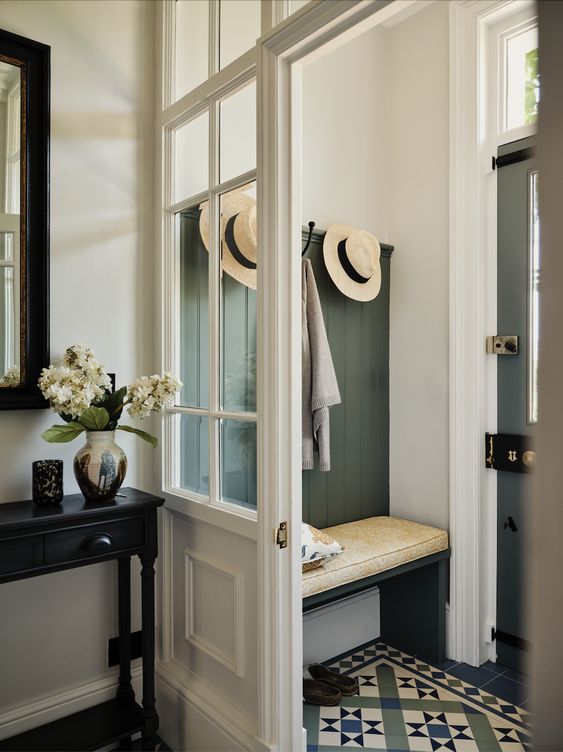 The Entryway Detail Time Forgot (and Designers Didn’t) | Redesign