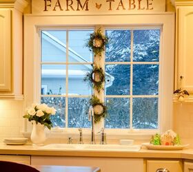 What Christmas decorating looks like now that her nest is empty