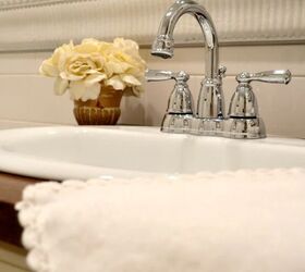 What she did to her tiny 1920s bathroom