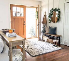 No Entryway? This Is How Designers Fake One for the Holidays | Redesign
