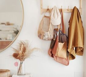 No Entryway? This Is How Designers Fake One for the Holidays | Redesign